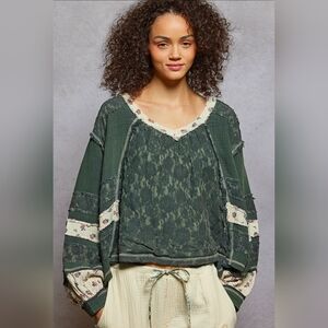 #990 POL Charcoal/Olive Double Gauze Lace Patch Top